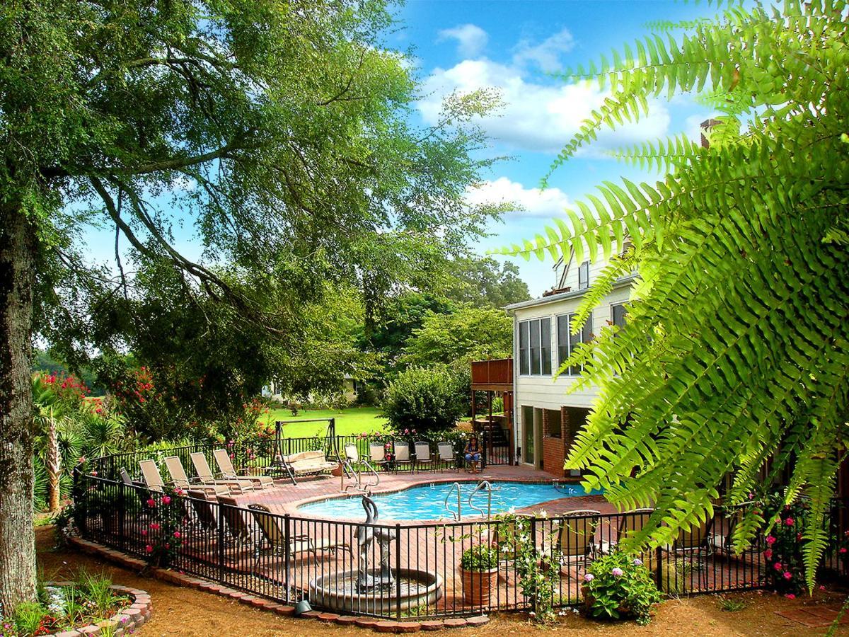 Southern Cross Guest Ranch